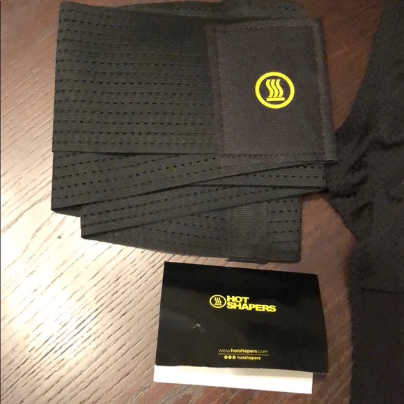 Hot Shaper - small Racker Back tank NWT - Picture 3 of 6